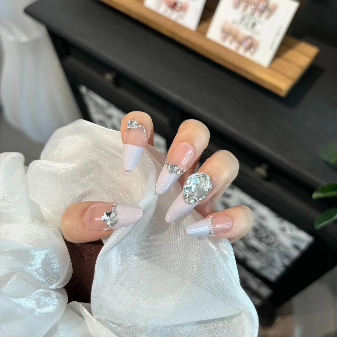 巴仑美【念旧人】经典法式可重复穿戴少女美甲手工施家华子钻