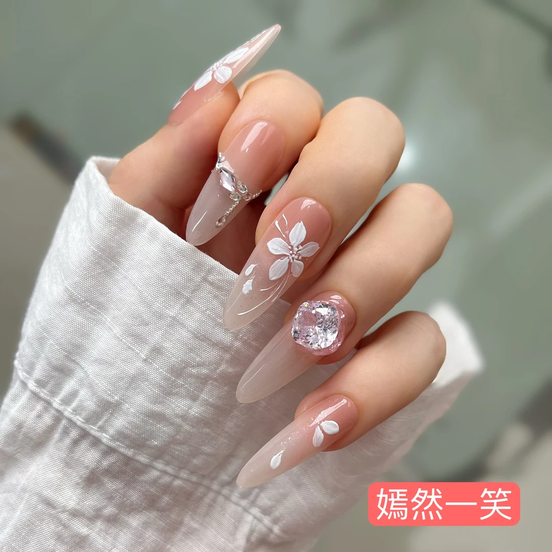 巴仑美【嫣然一笑】设计师款 花开嫣然一笑 美少女美甲华子锆石选配