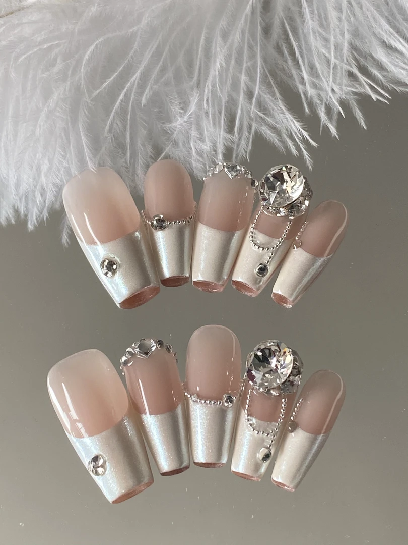 巴仑美【白月光】华子钻纯手工穿戴甲轻奢指甲贴女生手工美甲