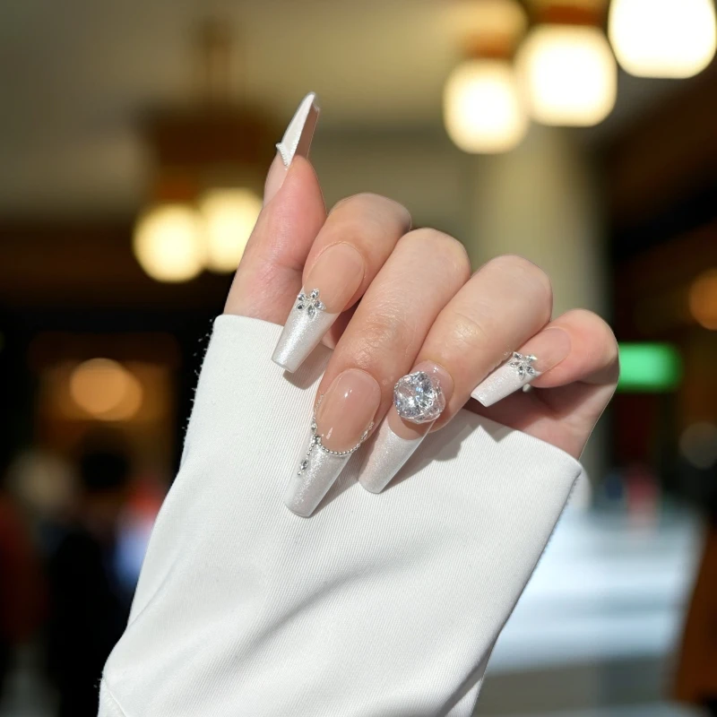 巴仑美【白白月光】白嫩法式 高贵少女款 纯手工穿戴甲马眼麦穗锆石