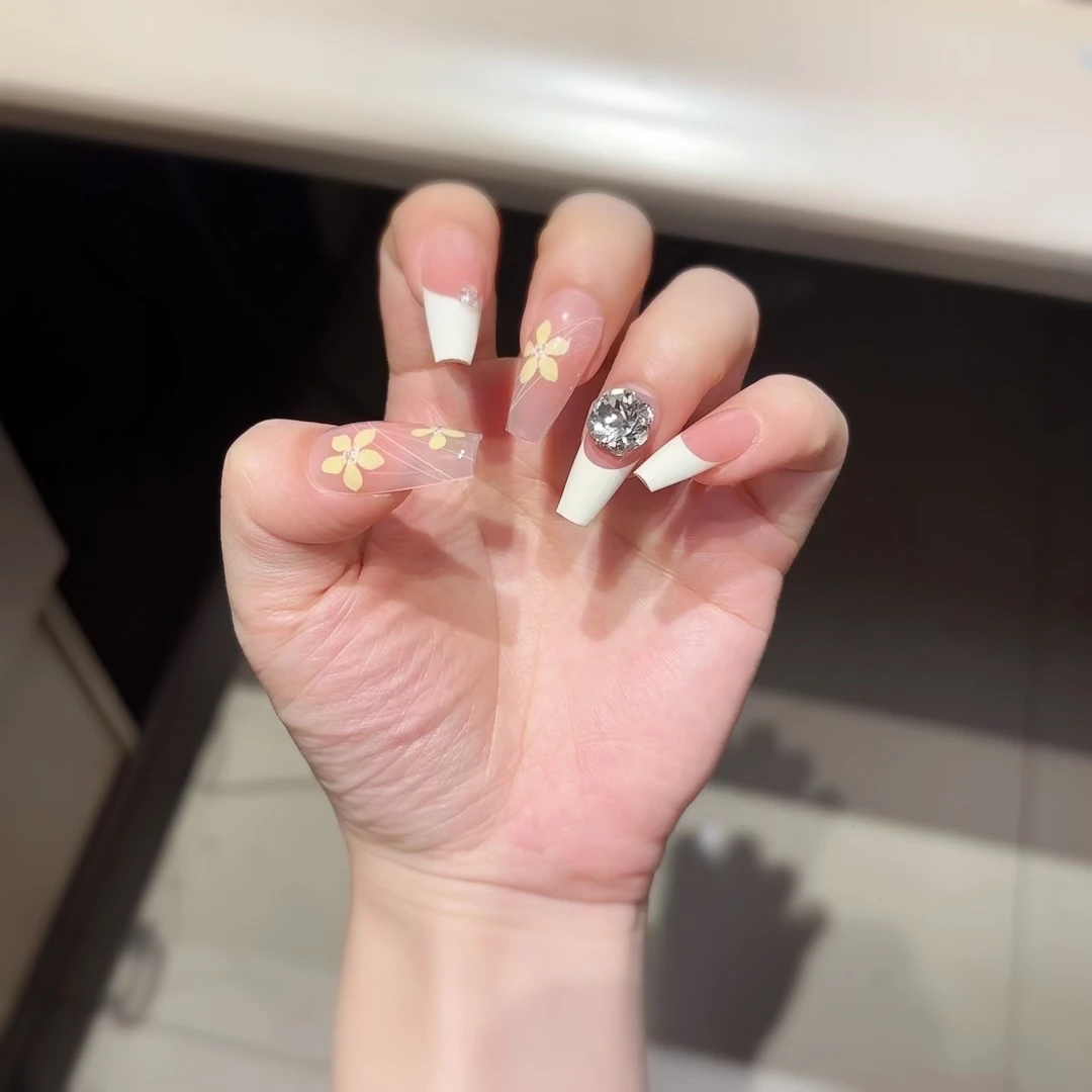 巴仑美【秋月茶花】黄花少女 可重复穿戴甲少女美甲 施家华子