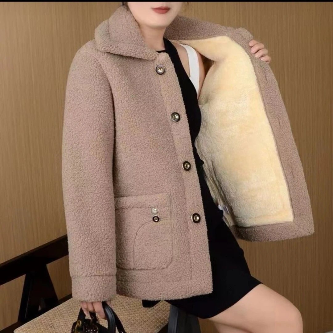 双扣 羊羔绒外套女加绒加厚妈妈款时尚保暖短款洋气妈妈装秋冬