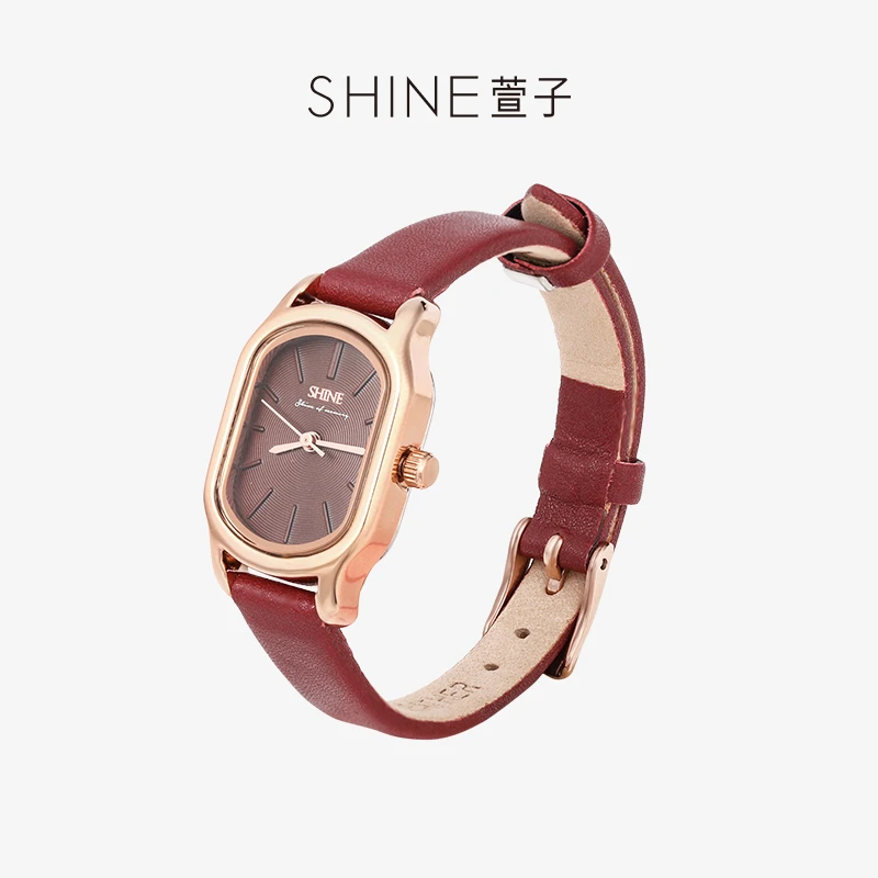 萱子气质轻奢休闲精致百搭手表潮流红色腕表百搭情侣女