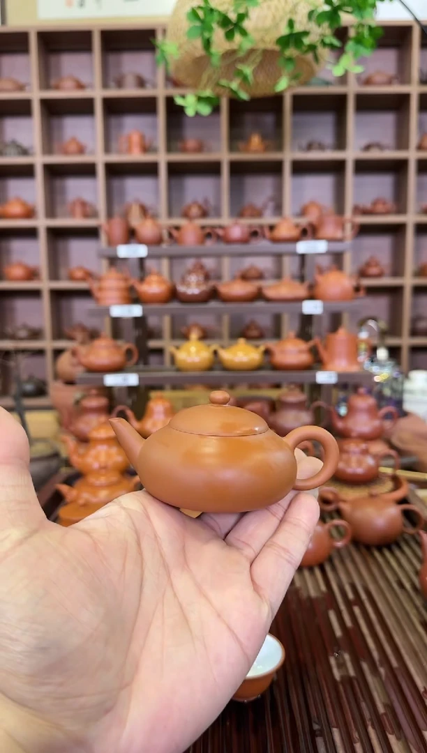 【闪购商品】紫砂茶壶矮梨壶  100CC左右