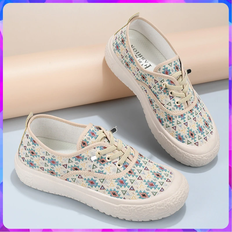 软底防滑春秋一脚蹬女士厚底单鞋老北京布鞋女妈妈鞋新款休闲透气