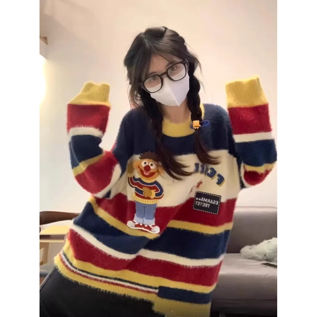 日系学院风卡通撞色条纹圆领毛衣女秋冬宽松慵懒风温柔软糯针织衫