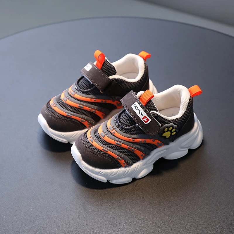 秋季新款网鞋男童鞋子轻便跑步鞋软底幼儿学步鞋毛毛虫童鞋机能鞋