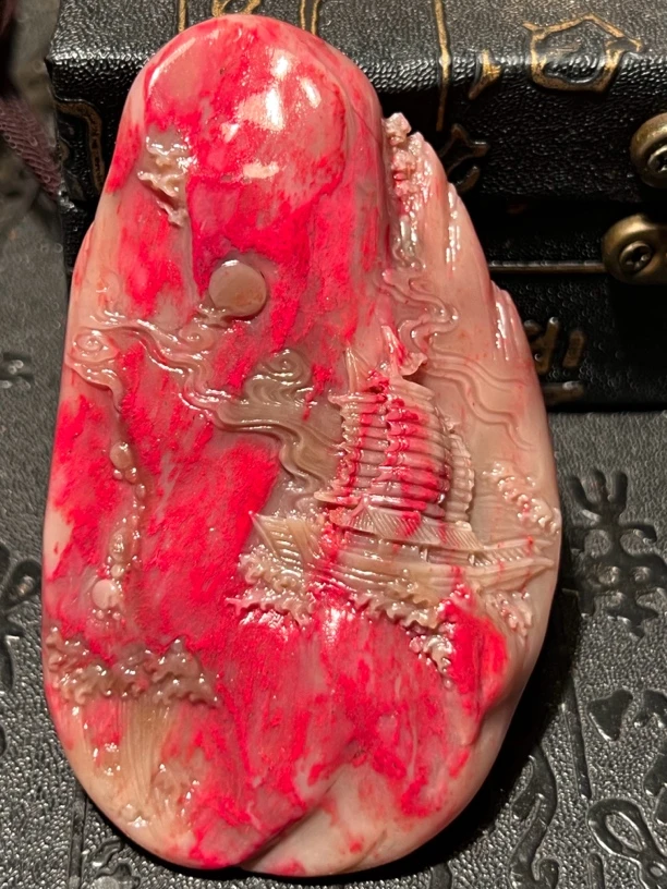 昌化大红袍鸡血手把件大师作品“一帆风顺”