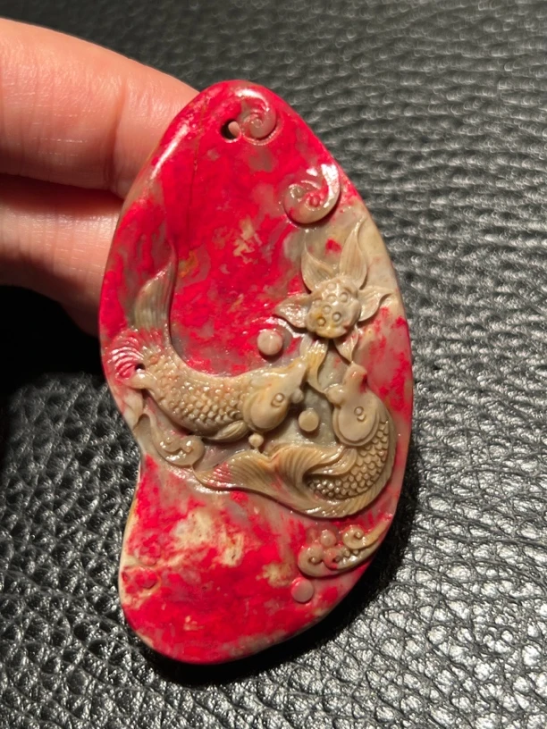 昌化大红袍鸡血挂件“年年有鱼”