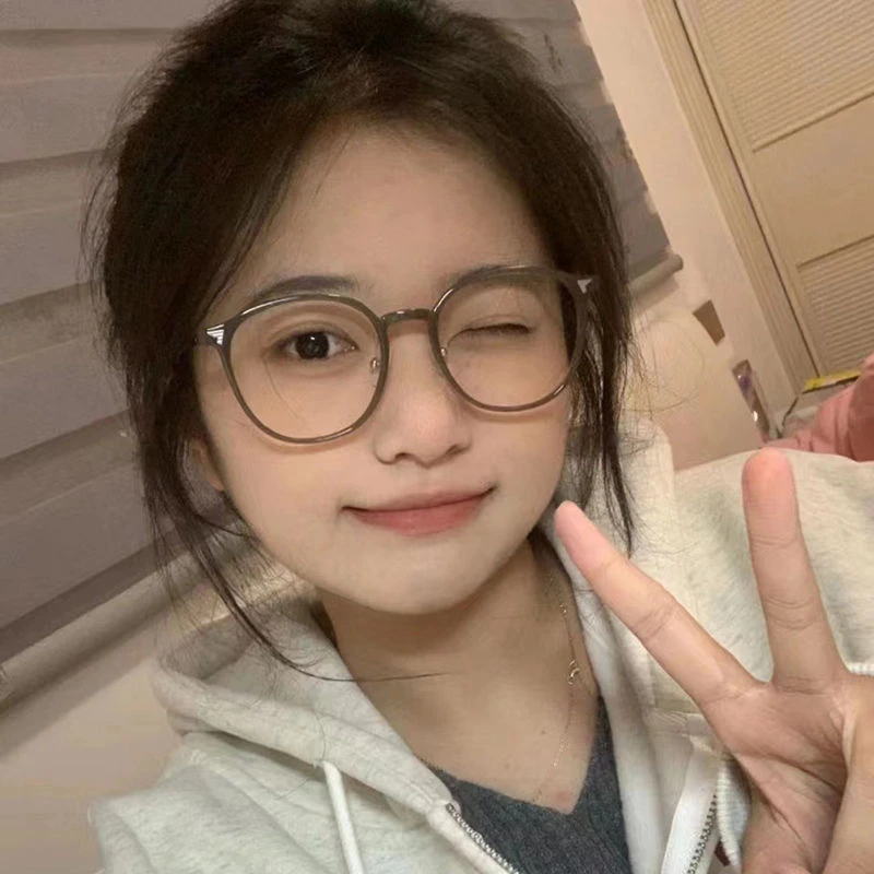 素颜圆框近视眼镜女ins高颜值防蓝光辐射早八显白学生时尚冷茶色