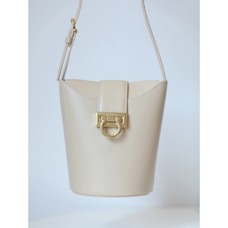 HY01薯条包轻奢时尚水桶包女士百搭单肩包牛皮托特包休闲 卡其色