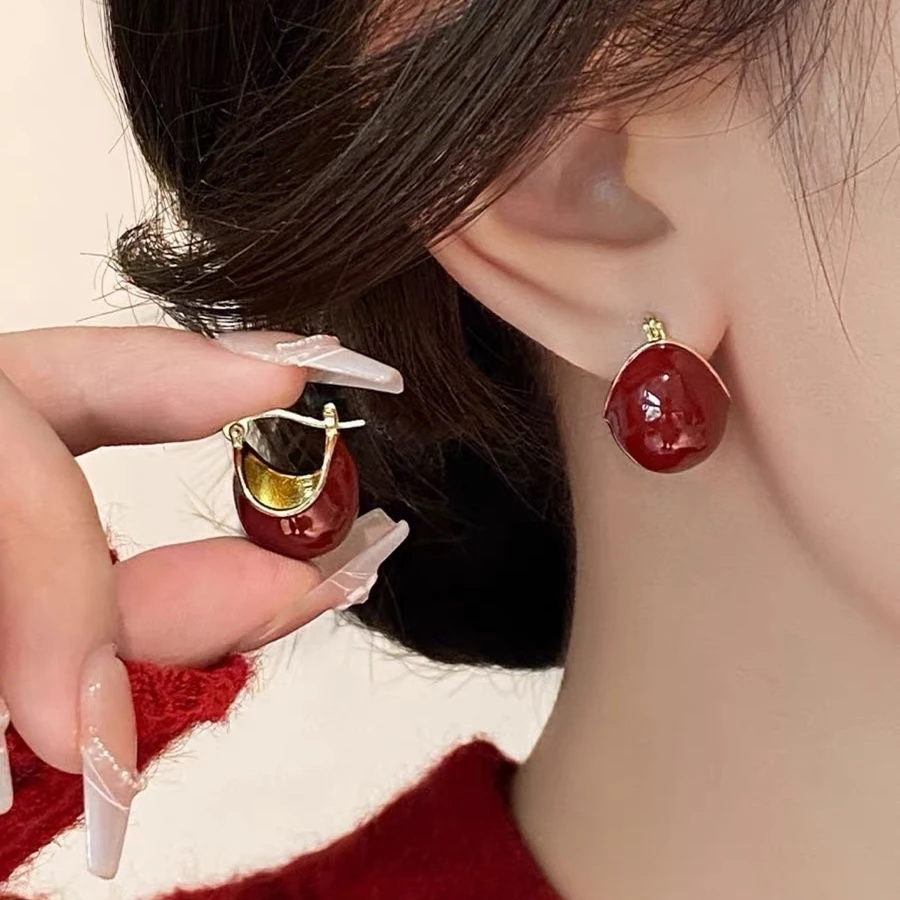 合金耳饰 高级感圆弧红色耳环气质名媛小众设计感耳扣女秋冬款