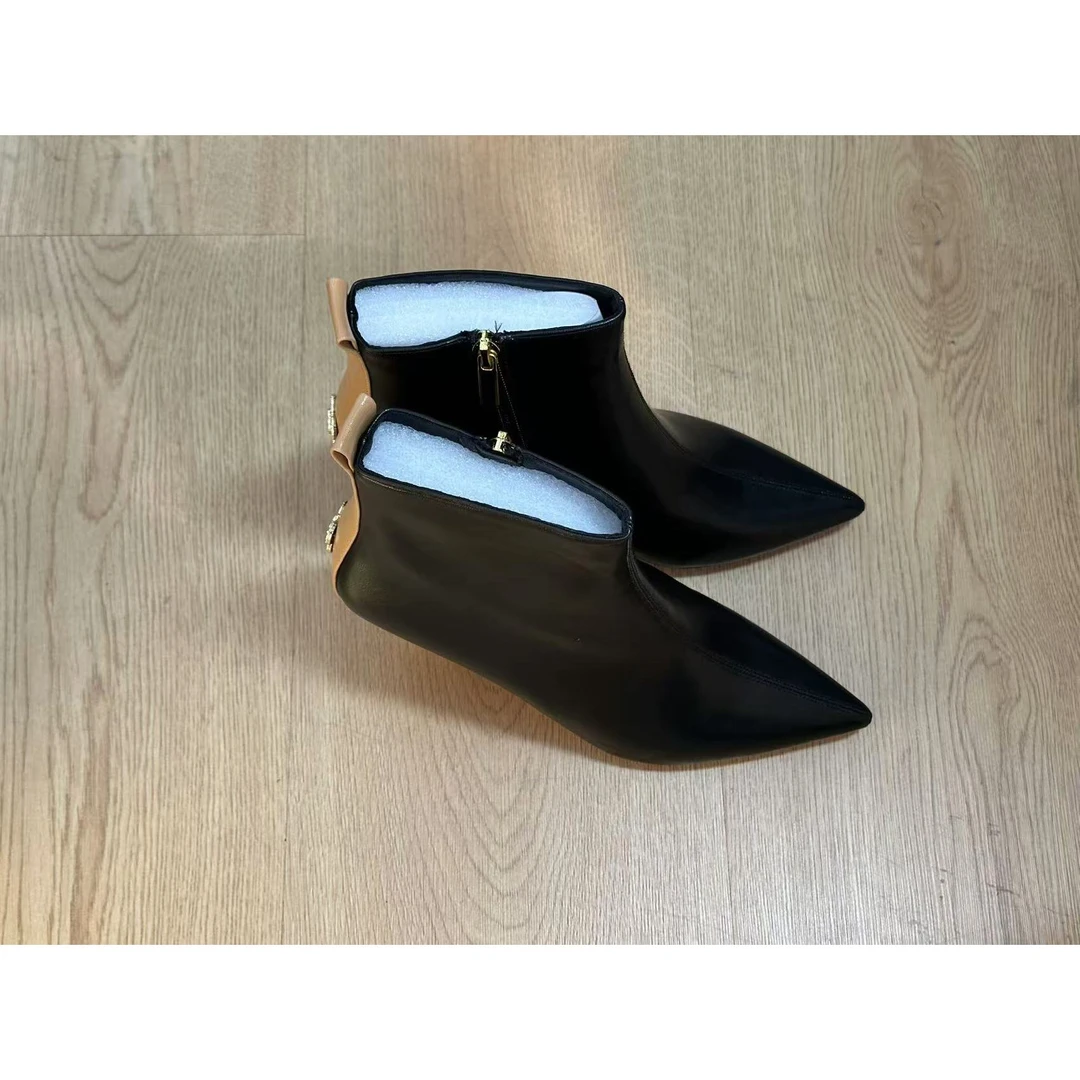 法式洋气小短靴女秋冬季细跟高跟鞋软底软皮尖头及踝薄绒靴C1-977