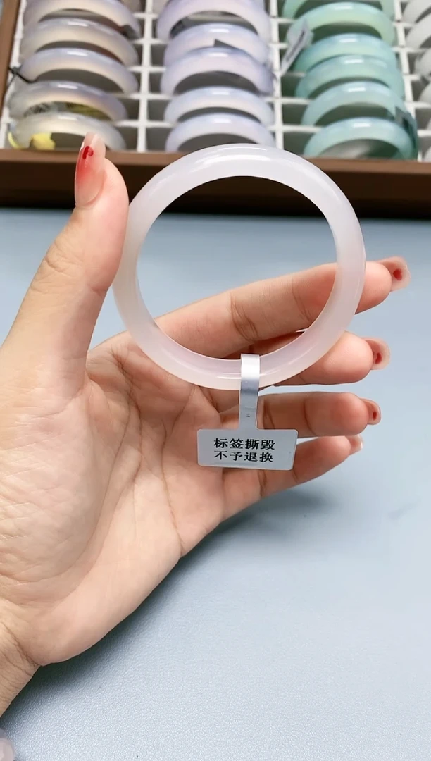 【闪购商品】石英质玉手镯未镶嵌76