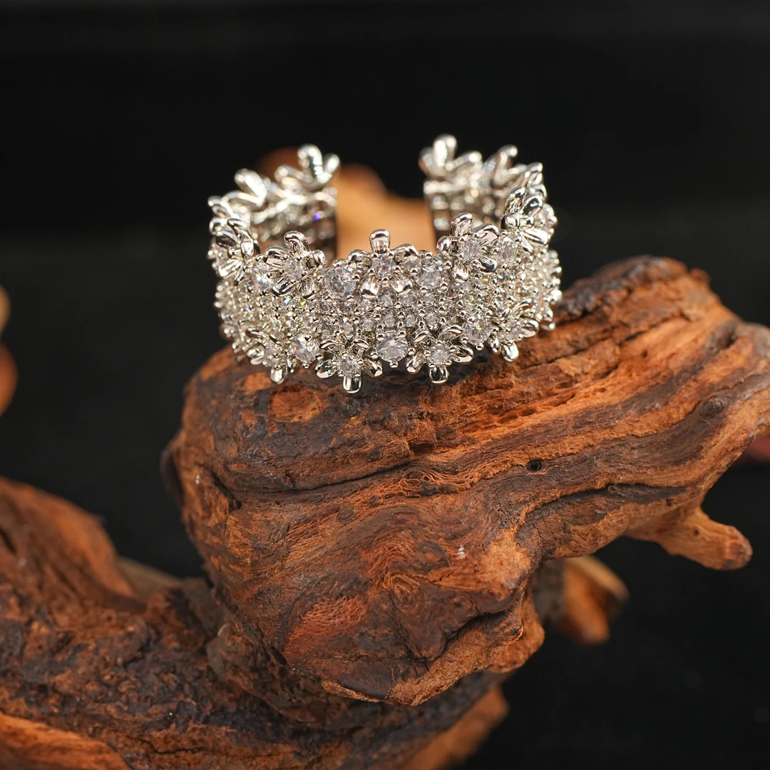 铜合金戒指 LeLe 戒指 【爱的花嫁】法式满天星巨闪满钻浪漫 5210