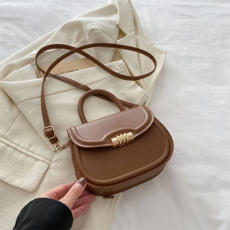 百搭时尚马鞍包