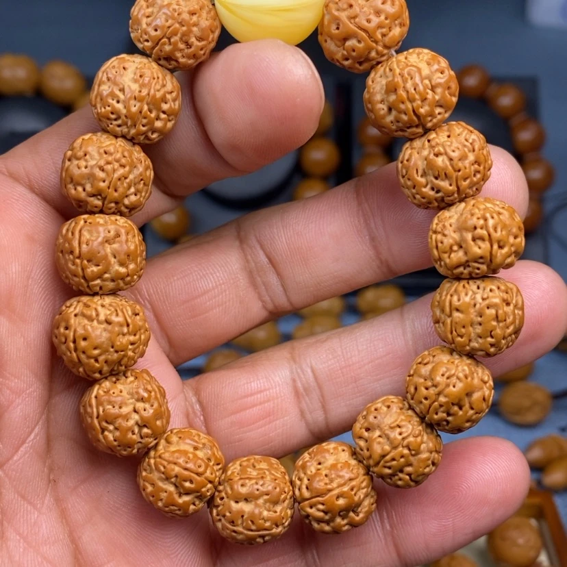 【闪购商品】橄榄核吊坠