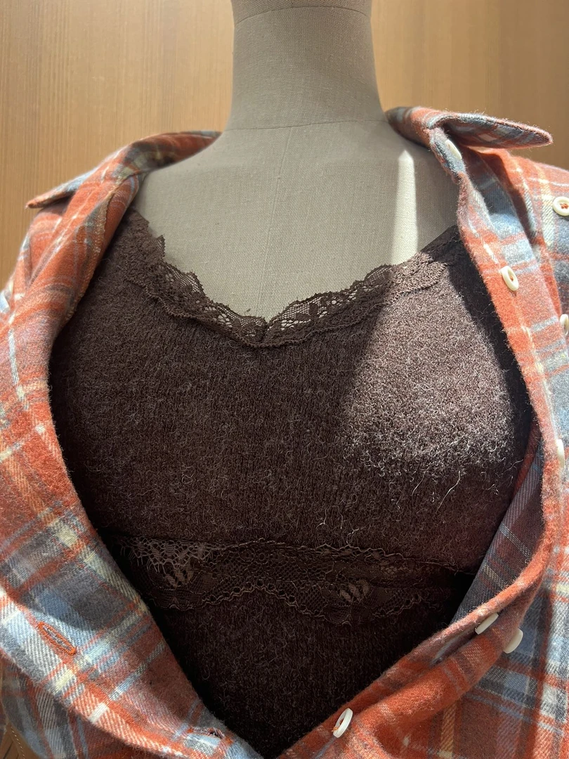 韩国东大门正品时尚蕾丝边吊带背心102308（NO退NO换）