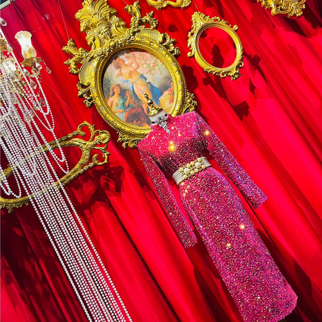 【超划算】魅力无双枚粉闪片独ONE无TWO气质连衣裙