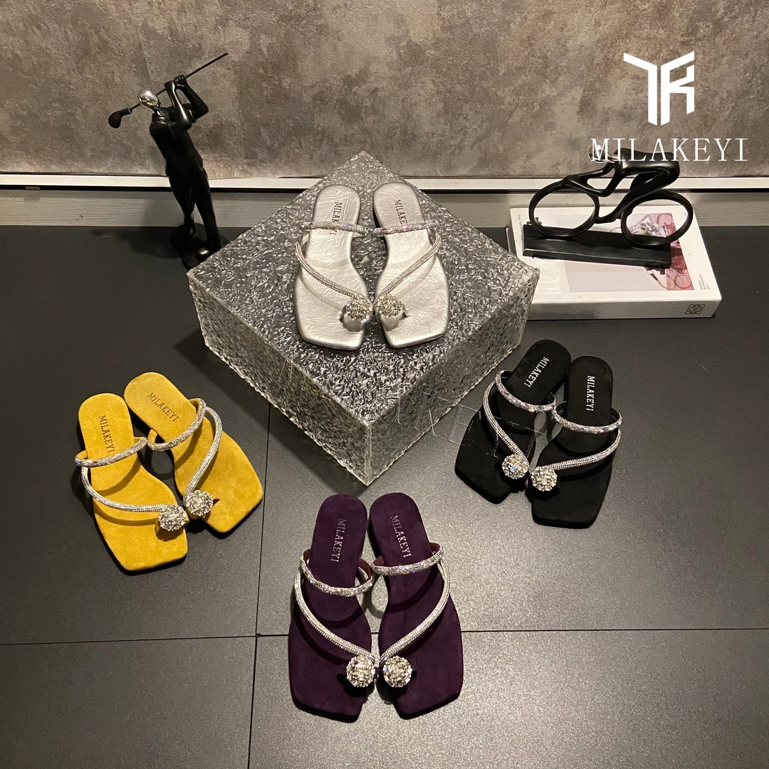 2024年夏季新款时尚网红百搭法式风绝美链条水钻套趾爆款软底凉拖