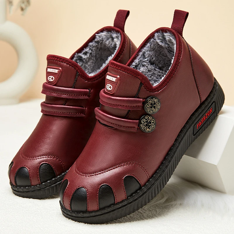 冬季加厚老北京布鞋女老人棉鞋加绒保暖奶奶防水软底中老年妈妈鞋