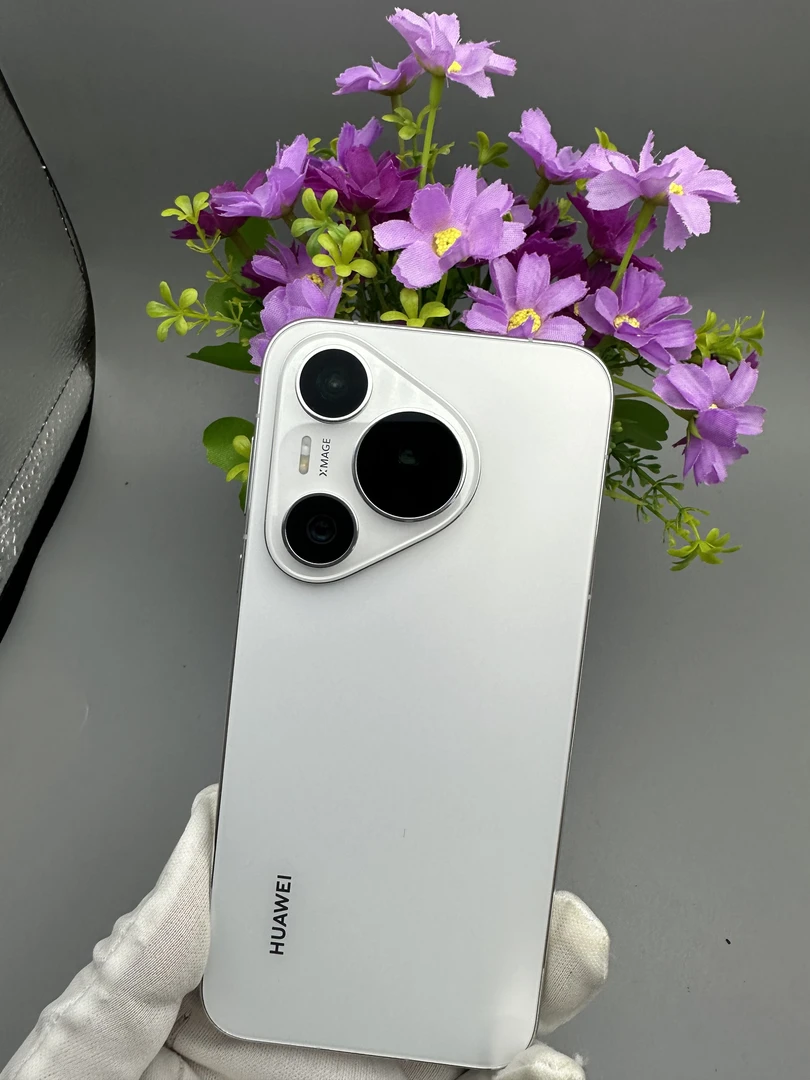 未使用 Huawei/华为 《胖哥》华为Pura 70智能手机 北斗卫星消息版