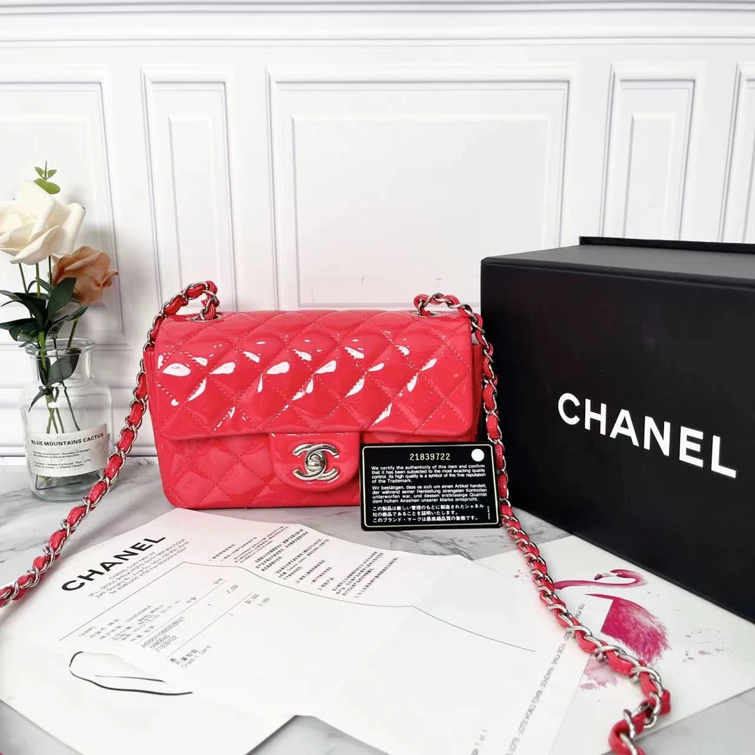 95新 Chanel/香奈儿 粉红色漆皮大mini单肩包A69900