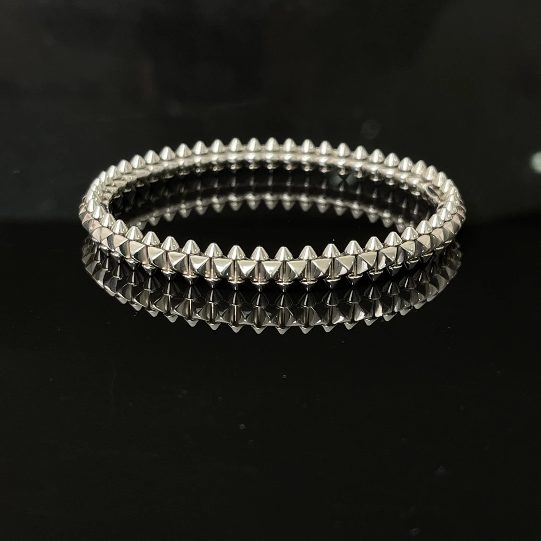 95新 Cartier/卡地亚 18K白金中号款铆钉子弹头手镯时尚
