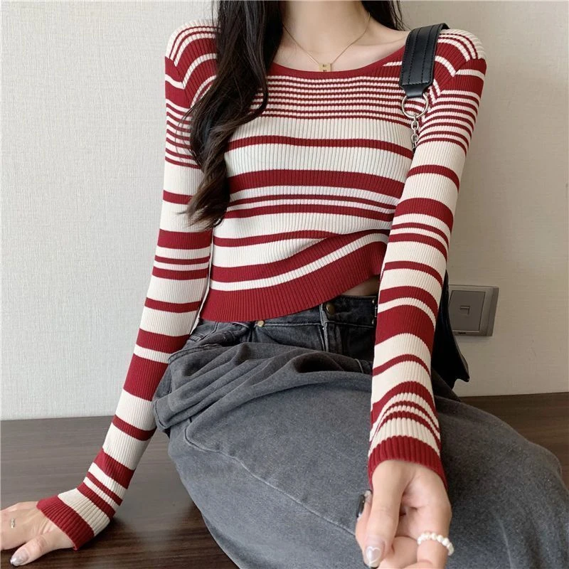 法式针织衫早秋款女韩版纯欲风圆领条纹设计感小众减龄复古小上衣