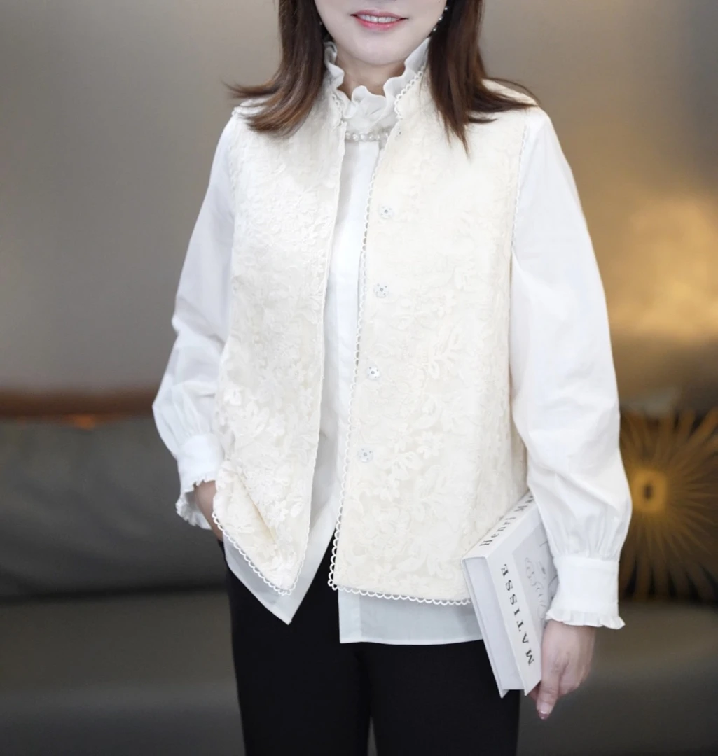 大丽高定 入画 小香风水溶镂空刺绣蕾丝重工新中式马甲DLWT0336