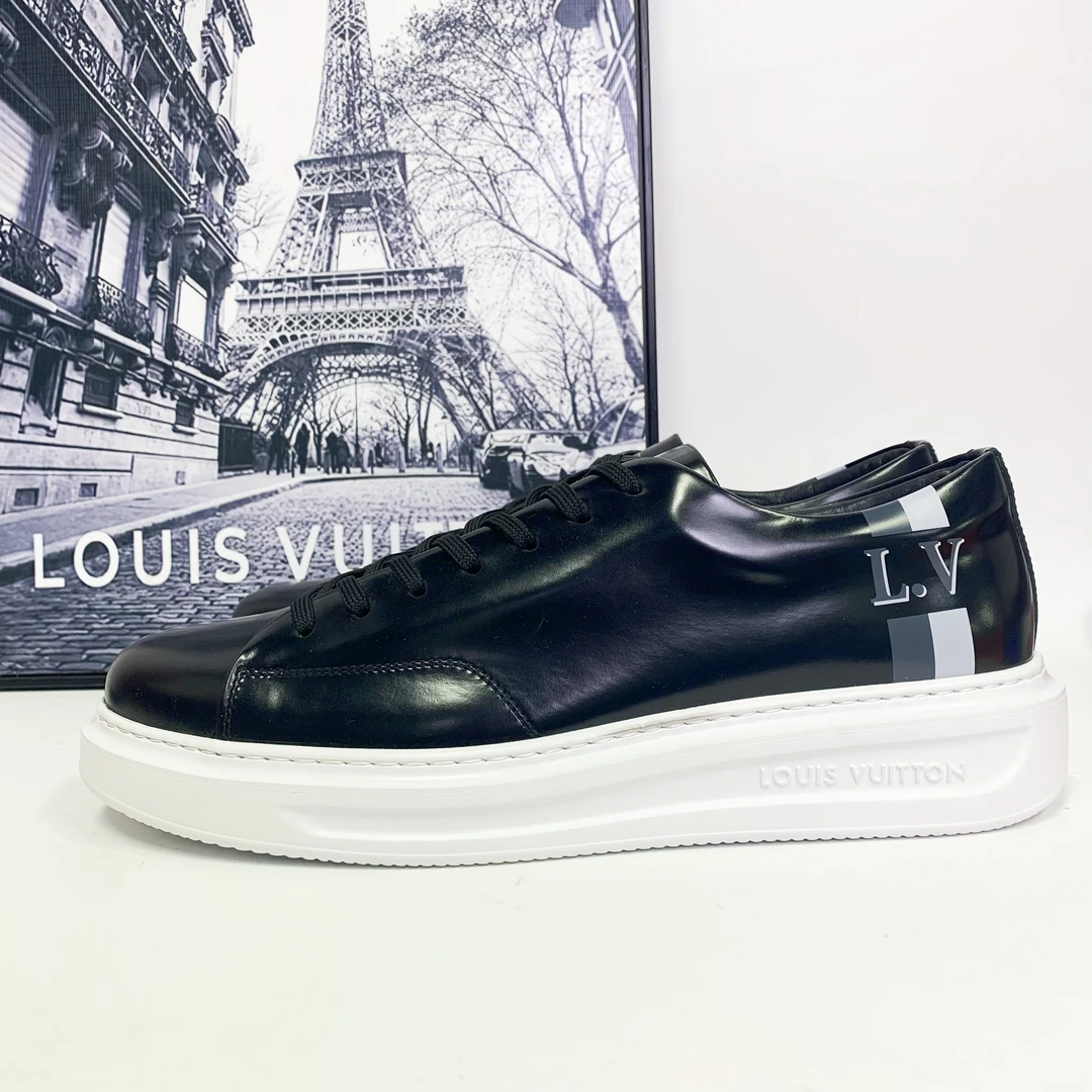 全新未使用 LouisVuitton/路易威登 LV Beverly黑皮面侧标运动鞋