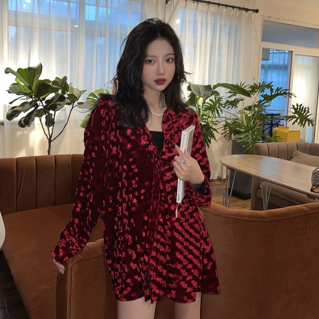 IA WARM AID ING 波点丝绒天鹅领针衬衣衬衫小众设计感