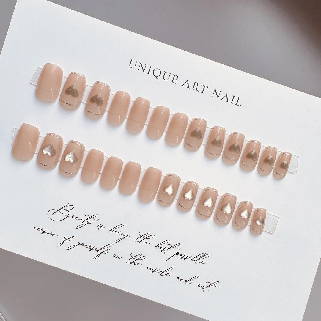 24片装【中长】A029心想事成裸色浮雕猫眼爱心穿戴美甲