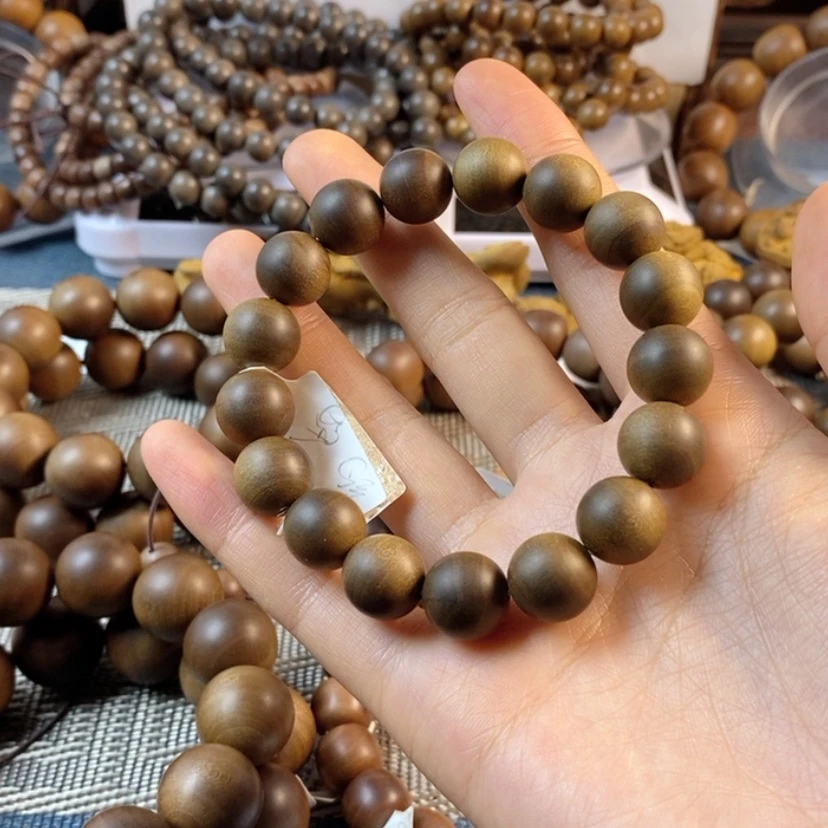 【闪购商品】檀香木手串/手链我****?