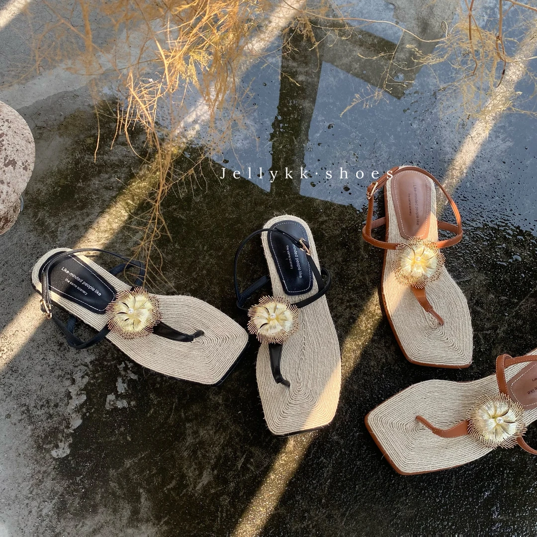【Jellykk】2cm【太阳花】法式休闲度假金属花朵百搭夏季博主时装凉鞋