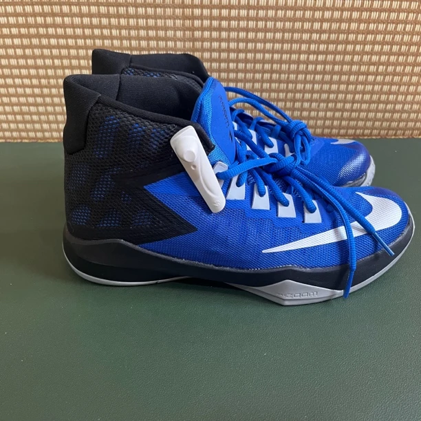 40码 内长250 Nike实战鞋黑蓝/市价999 全新无原盒