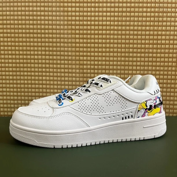 43 2/3码 LiNing迪士尼联名低帮板鞋白黑 市价799 无原盒 99新