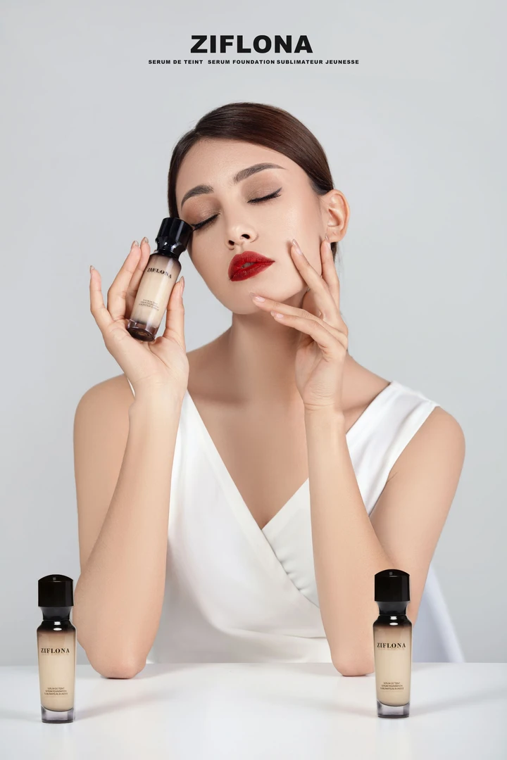 粉底液ZIFLONA透保湿逆龄水光持久滋润提亮肤色控油无痕新疆包邮