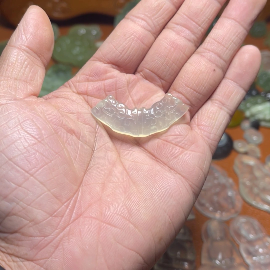 【闪购商品】岫玉颈饰未镶嵌玉衡