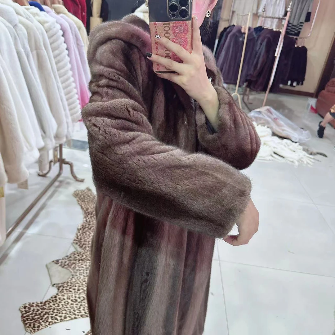 睿宁之家冬季新款连帽抽刀外套女