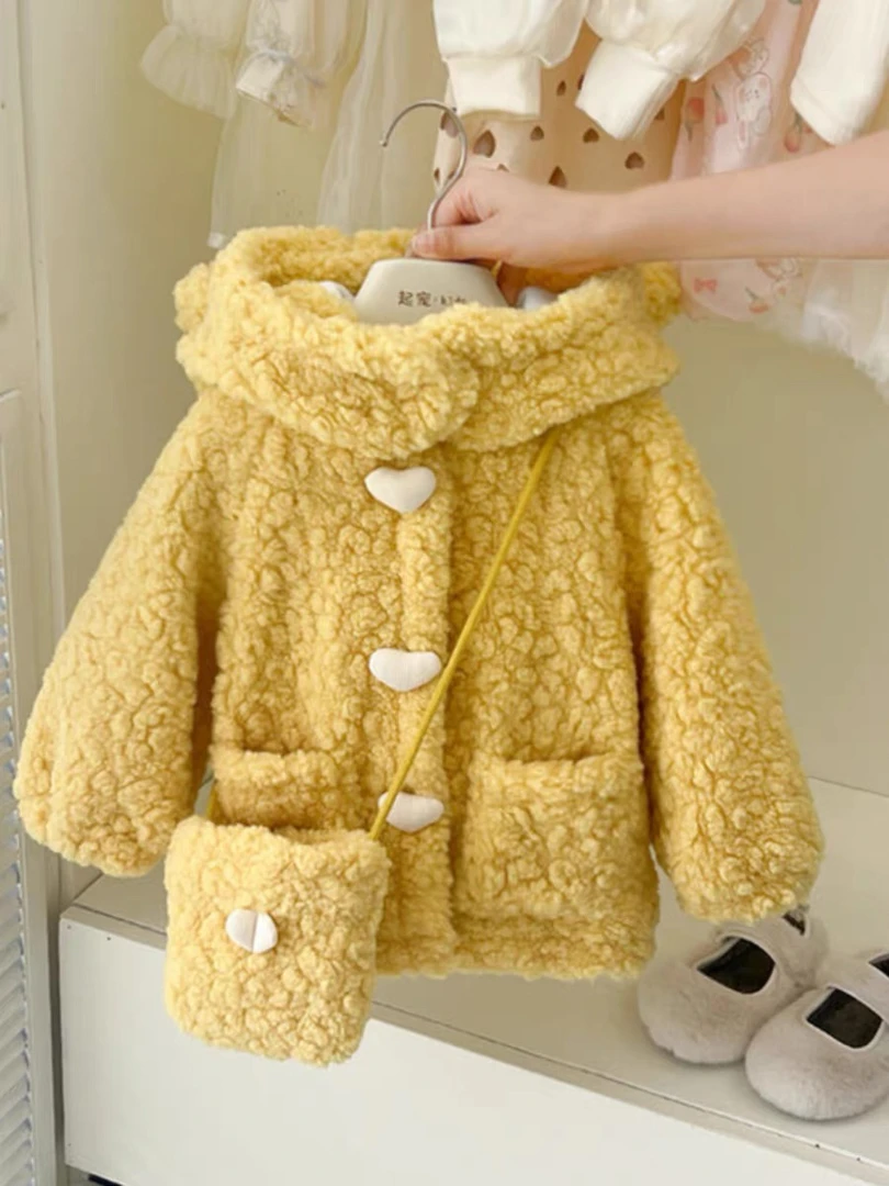 2024冬季女童连帽毛毛衣新款女宝宝时髦洋气仿羊羔绒加绒加厚外套