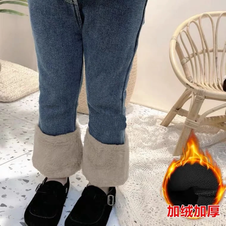 2023女童加厚洋气直筒牛仔裤冬季新款女宝宝加绒保暖休闲裤子韩版