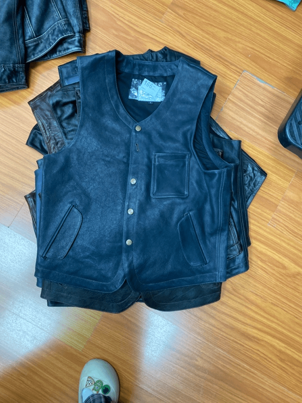 直播福利皮衣v领马甲m L XL