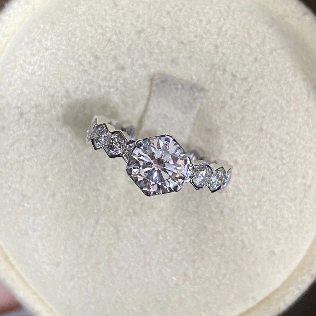 99新 Chaumet/尚美 /Bee mylove 钻戒/SP13341