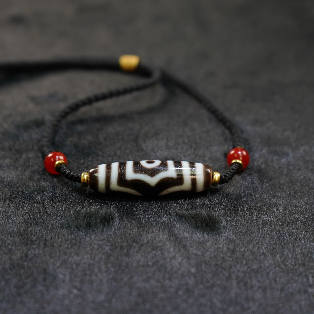 宝盖三眼珠珠玛瑙项链