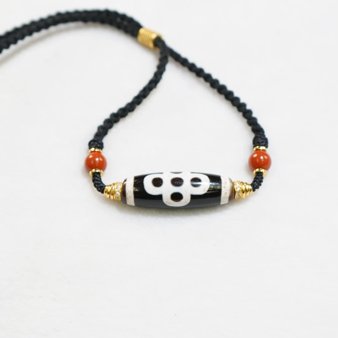 闪电五眼珠珠玛瑙项链