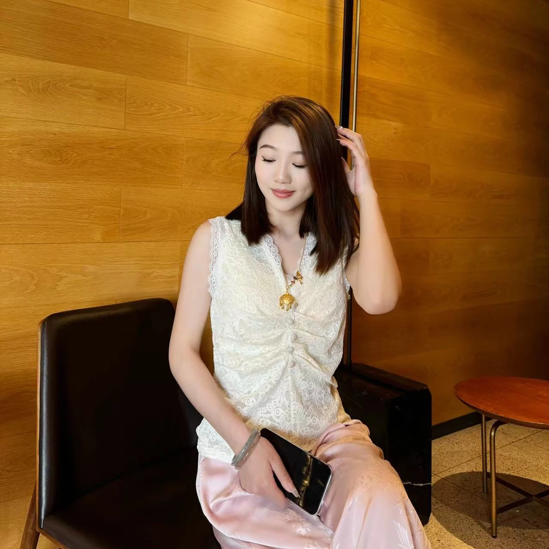 【睫毛蕾丝】蕾丝植绒夏季女装时尚v领国风盘扣短袖t恤女镂空918
