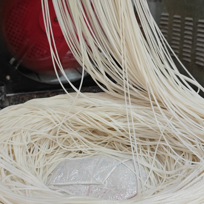 贵州米粉贵州特产八步湿粉粗粉条羊肉粉丝圆粉米线砂锅粉条羊肉粉