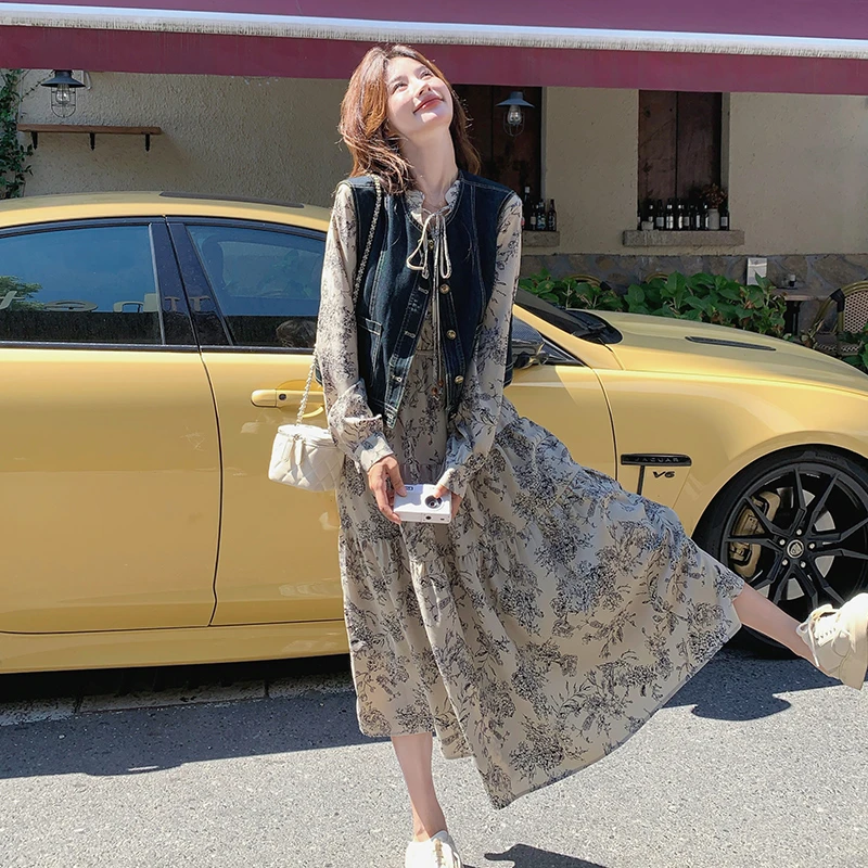 2024年秋季新款复古温柔风套装牛仔马甲新中式水墨画连衣裙两件套