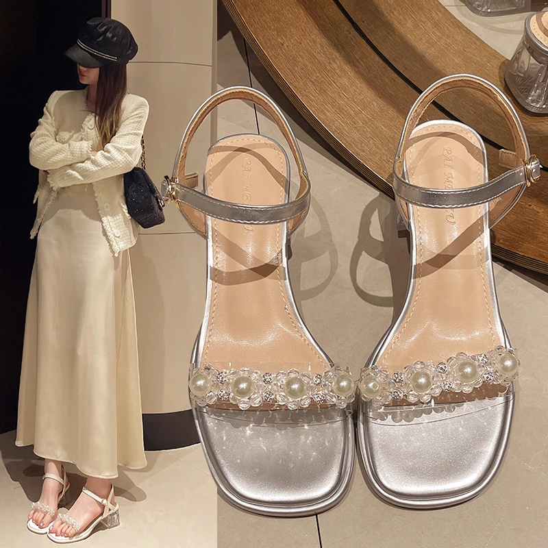 珍珠凉鞋女2025新款洋气百搭仙女风一字带粗跟露趾透明水晶高跟鞋